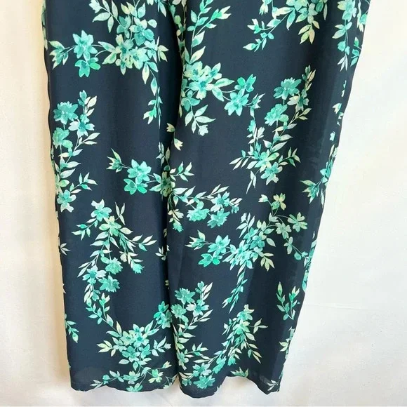 CeCe Breeze Boutique Navy Blue Floral Flutter Jumpsuit Romper Women’s Size 10 - Picture 13 of 15
